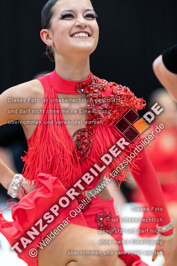 20240406-10927 | Hier finden Sie Tanz Bilder vom Latein und Standard Formationen tanzen. Sportbilder vom Tanzsport. Schöne Fotos und von Weltmeisterschaft, Europameisterschaft, Bundesliga, Regionalliga, Oberliga und Landesliga sowie von GOC Stuttgart, DanceComp, WM Bremen