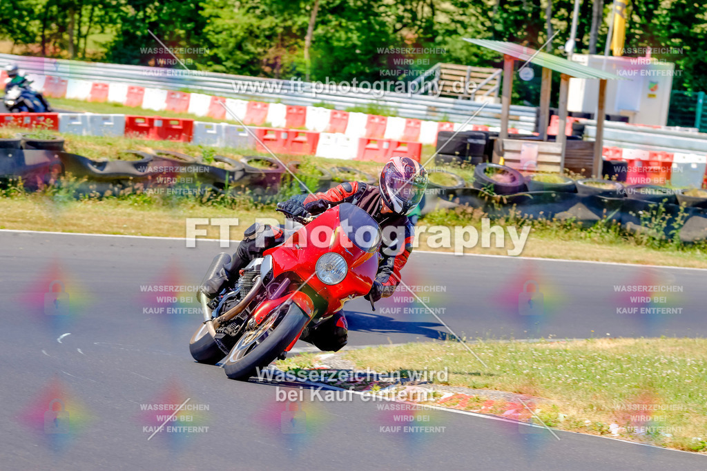 _MOT9371 | Hier findet Ihr Bilder von Touristenfahrten auf der Nürburgring Nordschleife oder von anderen Veranstaltungen die ich besucht habe. Viel Spass beim Durch Schauen 