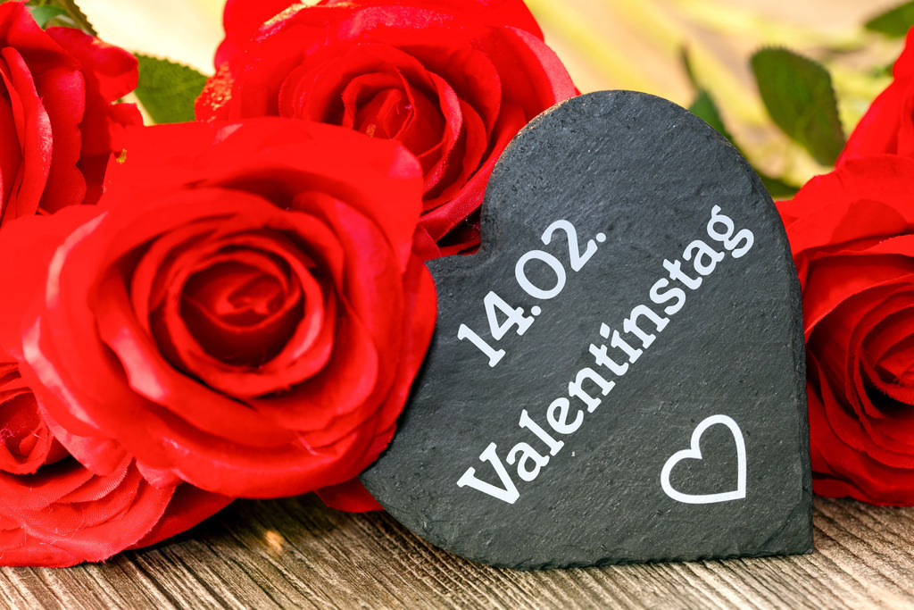 Erinnerung zum Valentinstag: Rosen und ein Herz mit der Aufschrift 14.02. VALENTINSTAG | Erinnerung zum Valentinstag: Rosen und ein Herz mit der Aufschrift 14.02. VALENTINSTAG - Realisiert mit Pictrs.com