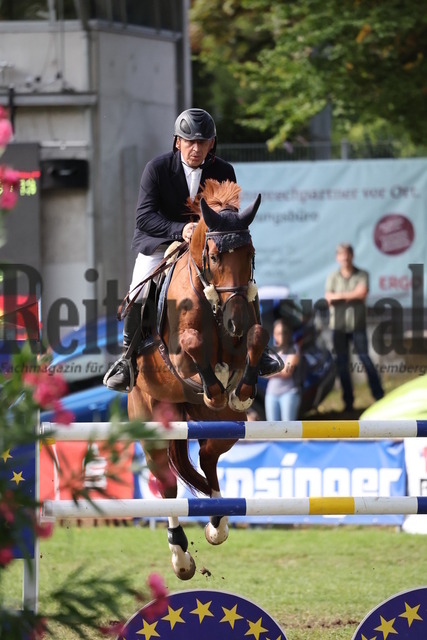 Bietigheim_2025_Prfg.Nr.17_Springpferdeprfg.Kl.L_Bernd Herbert_Cassy 115 (3) | Alle Fotos der Reiterjournal Fotografin Doris Matthaes im Reiterjournal Online-Fotoshop. - Realisiert mit Pictrs.com