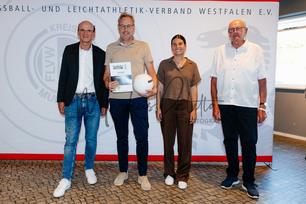 20260702-kreisfußballkonferenz-0099 | Das ist die Fotodatenbank für authentische Sportfotografie aus Münster: Markus Paletta fotografiert Teams, Sportler:innen, Kinder, Events & Unternehmen. - Realisiert mit Pictrs.com