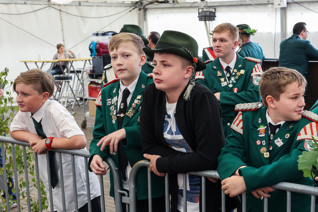 top-top.de 240601-044 | Foto, Video, Fotografie, Videografie, Fotobox, DJ, Discjockey, Musik, Musikbox, Veranstaltung, Photobooth, Amazon, Ebay, Buchtipp, Bestseller, Autor, Verlag, Buch, Wesel, Hamminkeln, NRW, Dinslaken, Rees, Drohne, Hochzeit, Party, Fotobox, Wesel, Fotograf