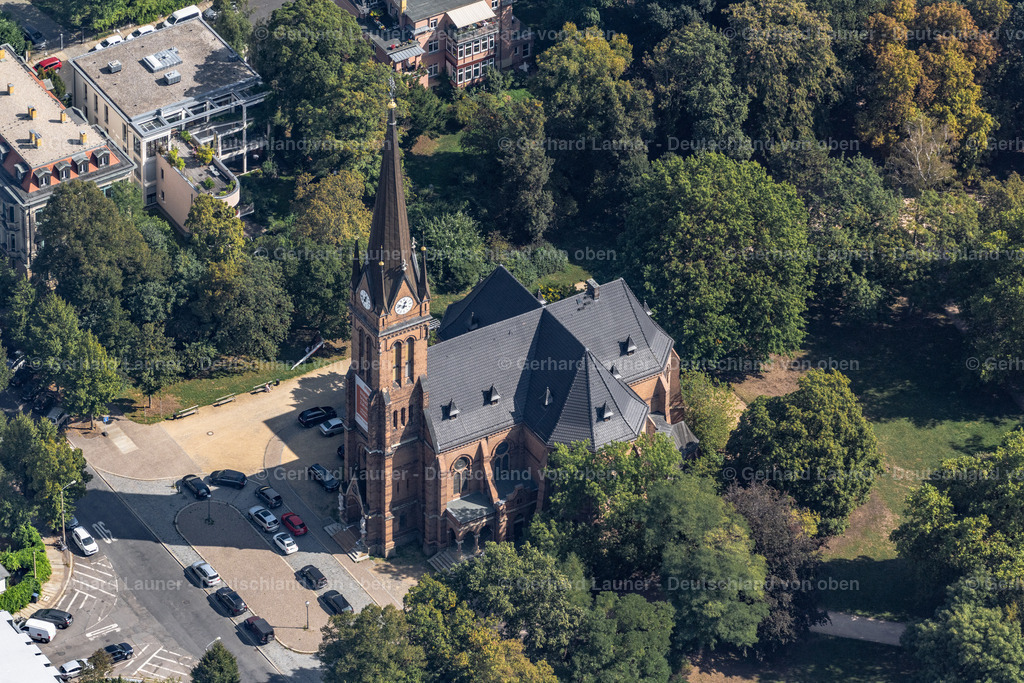 4041449 | Die Lutherkirche , eine evangelisch-lutherische Kirche am Johannapark im Leipziger Bachviertel,  ist Teil des Bildungscampus Forum Thomanum