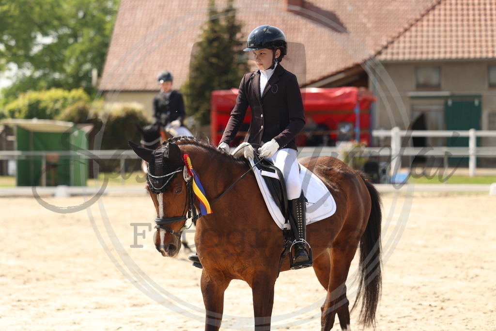 994A7416 | sabrinanicolaifotografie - Realisiert mit Pictrs.com