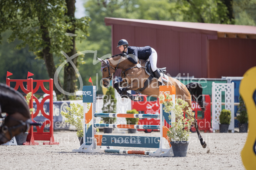 230516_Mühlen_03SprPf-A-440 | Deine schönsten Turniermomente als professionelle Fotos! Entdecke hochwertige Pferdesport-Fotografie im Online-Shop. Jetzt Fotos finden & bestellen!