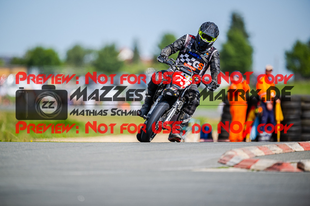 MaZZes_FotoMatrix_220903_3836 | S3