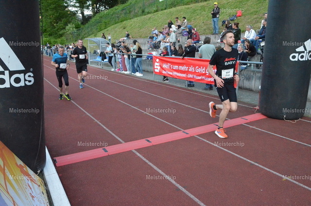 19-27-52_ | Meisterchip Fotoshop - Realisiert mit Pictrs.com