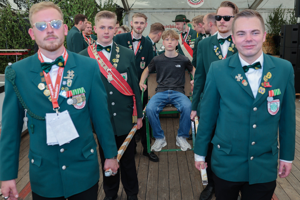 top-top.de-250531-060 | Foto, Video, Fotografie, Videografie, Fotobox, DJ, Discjockey, Musik, Musikbox, Veranstaltung, Photobooth, Amazon, Ebay, Buchtipp, Bestseller, Autor, Verlag, Buch, Wesel, Hamminkeln, NRW, Dinslaken, Rees, Drohne, Hochzeit, Party, Fotobox, Wesel, Fotograf