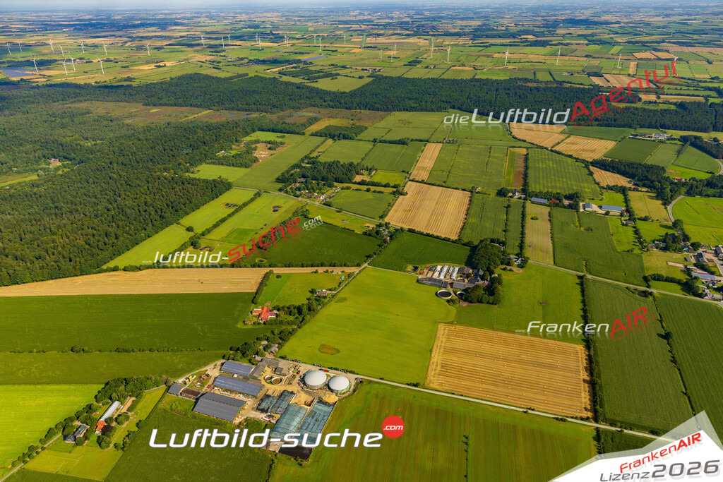 Luftbild Westre - Die Luftaufnahme wurde 2025 vom UL-Flugzeug heraus erstellt ( keine Drohne ) - Hochauflösende Luftaufnahme - für professionelle Ausdrucke geeignet. Die Geschenkidee !Hier alle&nbsp;Infos zur Lizenzierung der LuftaufnahmeWir fliegen auch dieses Jahr wieder in Ihre Region um Luftbilder zu erstellen.- Luftbild anfragen