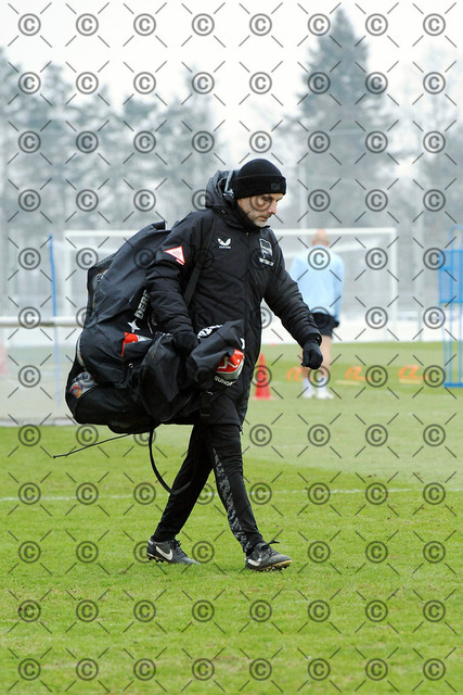 RGE_8564b | Hertha BSC, 2.Bundesliga, Herren, Training, Saison 2025/26, im Bild Stefan Leitl ( Hertha BSC ), Mittwoch  28.01. 2026,   Fotograf:   Ralf Gebhardt - Realisiert mit Pictrs.com