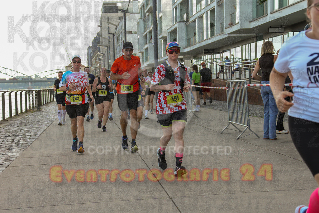 250920_1454_EX1_8136 | Sportfotografie im Rhein-Sieg Kreis, Köln, Bonn, NRW, Rheinland Pfalz, Hessen, etc. Unser Tätigkeitsfeld umfasst den Laufsport vom Volkslauf über den Marathon, Duathlon, Triathon bis zum Ultralauf wie Kölnpfad Ultra oder Schindertrail.