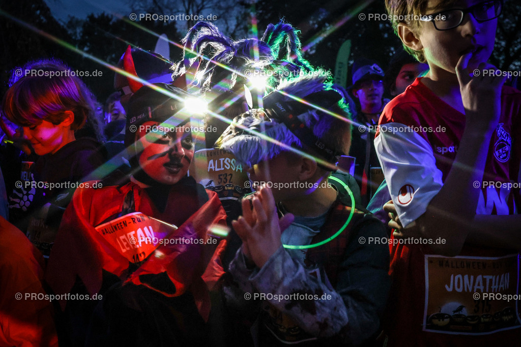 Halloween Run 2022 in Koeln, 31.10.2022 | Impressionen vom Halloween Run 2022 am 31.10.2022 in Koeln (Forstbotanischer Garten Rodenkirchen). Foto: BEAUTIFUL SPORTS/Axel Kohring