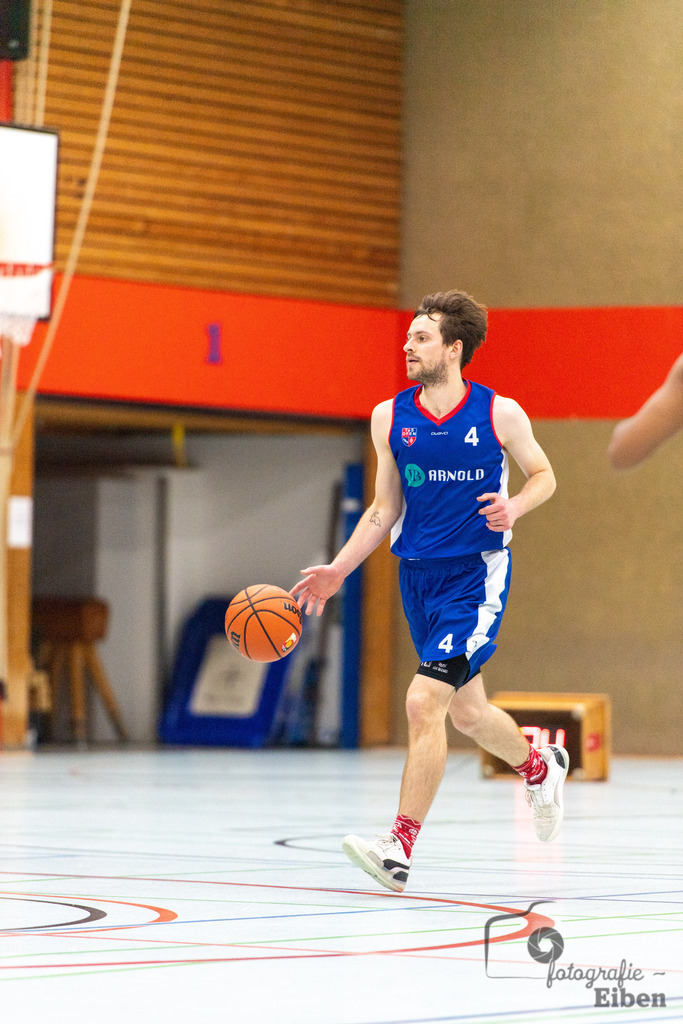 SV Ofenerdiek-TuS Ofen | SV Ofenerdiek (weiß)-TuS Ofen (blau) am 18.02.2024 in Ofenerdiek (Sporthalle Lagerstraße), Deutschland, Photo: Philip Eiben 2023 - Realisiert mit Pictrs.com