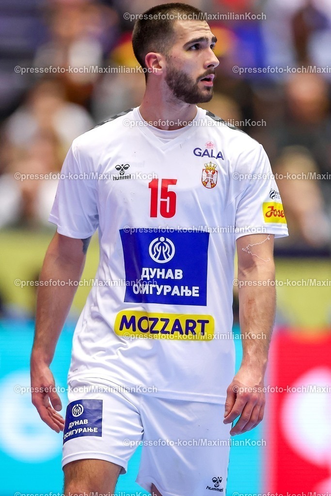 EHF15012601044 | 15.01.2026, Handball, Men's EHF EURO 2026, Spanien - Serbien, Jyske Bank Boxen in Herning, Dänemark, Preliminary Round:  Uros Kojadinovic (Serbien #15) 