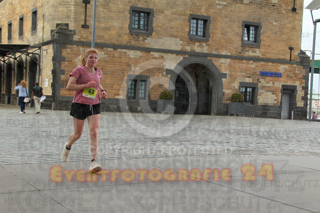 250920_1531_EV4_9037 | Sportfotografie im Rhein-Sieg Kreis, Köln, Bonn, NRW, Rheinland Pfalz, Hessen, etc. Unser Tätigkeitsfeld umfasst den Laufsport vom Volkslauf über den Marathon, Duathlon, Triathon bis zum Ultralauf wie Kölnpfad Ultra oder Schindertrail.