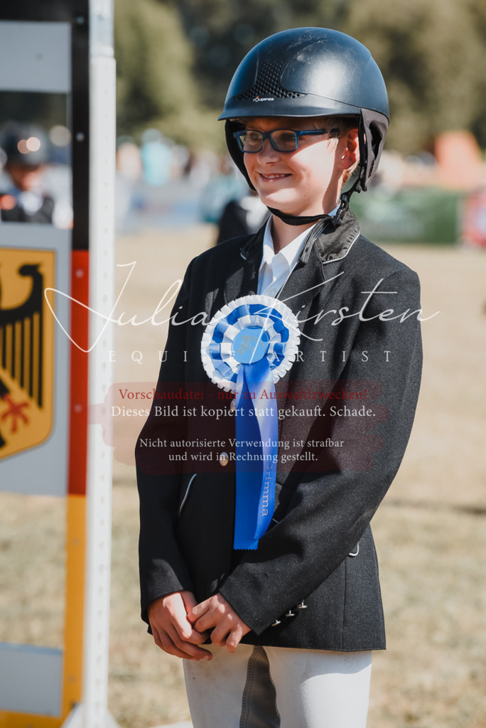 DSC_6336 | Pferde- und Turnierfotografie in Westsachsen. Pferdeportraits, Auftragszeichnungen und intuitive Kunst.