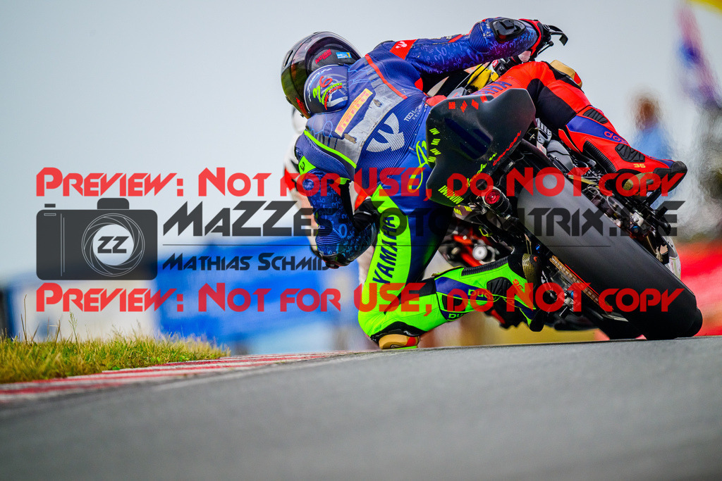 MaZZes_FotoMatrix_240727_6007705_2342 | TWIN