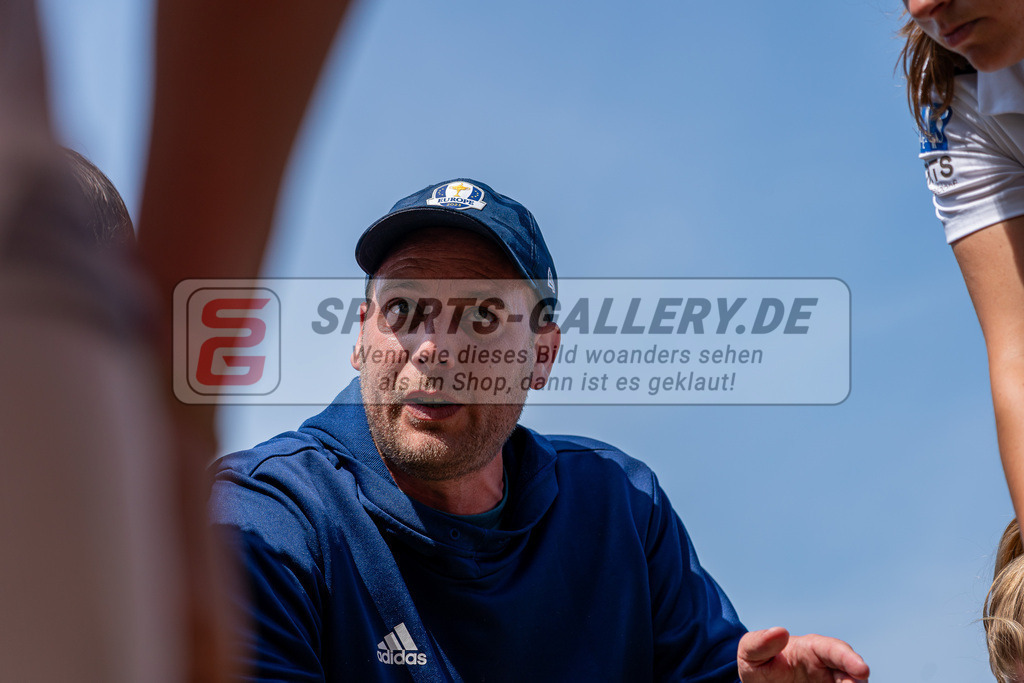 HK_20240511_903838 | 1.Bundesliga Damen Düsseldorfer HC - Harvestehuder THC am 11.5.2024 Düsseldorfer HC, Düsseldorf , Nico Sussenburger ( Trainer Düsseldorfer HC )
