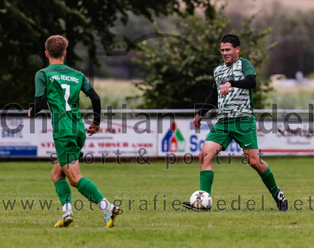 2023-08-06_061_SpVgg_Neuching_gegen_SG_Hoerlkofen-Woerth | Neuching, Deutschland, 06.08.2023:
Fußball, A-Klasse 2023 / 2024, 1. Spieltag, SpVgg Neuching gegen SG Hörlkofen/Wörth, Endergebnis: 0:0

Sven Wagner (SpVgg Neuching, #7), Deniz Coskun (SpVgg Neuching, #6)

Foto: Christian Riedel / fotografie-riedel.net