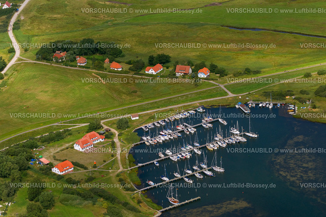 Hiddensee12081807 | Am Seglerhafen Hiddensee, Segelboote,  Insel Hiddensee, Ostseeinsel, Mecklenburg-Vorpommern, Deutschland, Europa