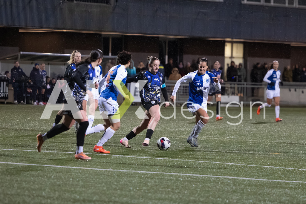 Fußball I Frauen I Saison 2025-2026 I AXA Women's Super League | Women I 14. Spieltag I Grasshoppers Club Zürich - FC Luzern I 14.02.2026 | Hochwertige Sportfotos kaufen & lizenzieren für Medien, Vereine, Agenturen & Sportler:innen. Entdecke professionelle Sportfotografie im Bildshop von Alexander Franzen. - Realisiert mit Pictrs.com