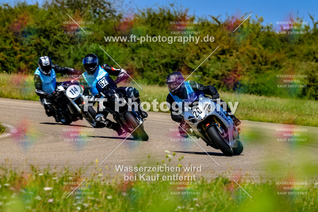 020-3144 | Hier findet Ihr Bilder von Touristenfahrten auf der Nürburgring Nordschleife oder von anderen Veranstaltungen die ich besucht habe. Viel Spass beim Durch Schauen 