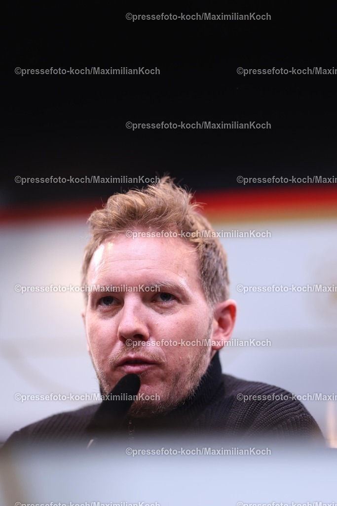 DFB22032501015 | 22.03.2025, Fußball, Abschlusstraining und Pressekonferenz vor dem Nations League  Viertelfinale Deutschland - Italien, Signal Iduna Park, Saison 2024 2025: Bundestrainer Julian Nagelsmann (GER #hc) DFB regulations prohibit any use of photographs as image sequences and or quasi-video.