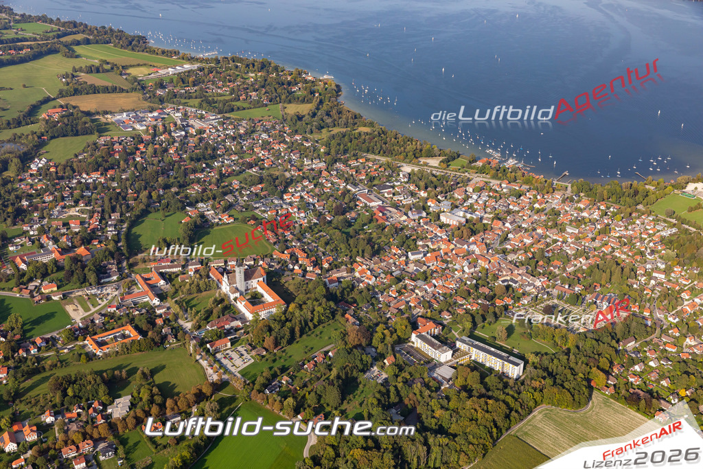Aktuelles Luftbild von  Diessen am Ammersee - Die Luftaufnahme wurde 2020 mittels UL-Flugzeug erstellt ( keine Drohne ) - hochauflösende Kamera-Systeme von  Canon -Beste Qualität - Für grossformatige Ausdrucke geeignet. Die Geschenkidee !