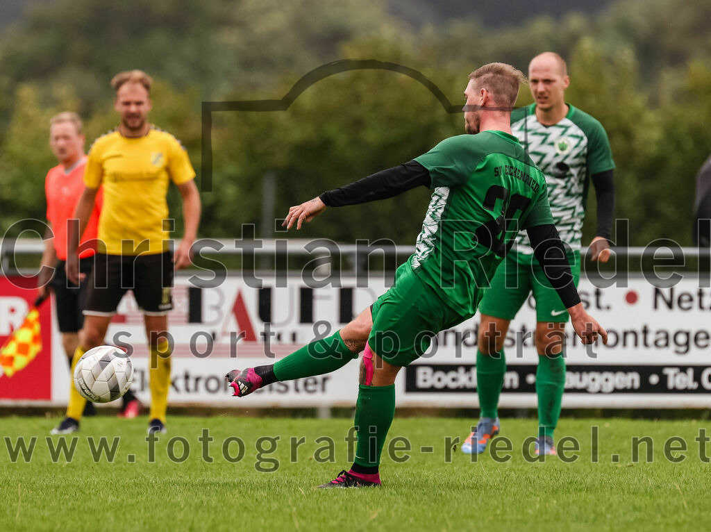 2023-08-06_082_SC_Kirchasch_gegen_SV_Eichenried | Bockhorn, Deutschland, 06.08.2023:
Fußball, Kreisliga 2023 / 2024, 2. Spieltag, SC Kirchasch gegen SV Eichenried, Endergebnis: 3:1

Bastian Reuel (SV Eichenried, #20)

Foto: Christian Riedel / fotografie-riedel.net
