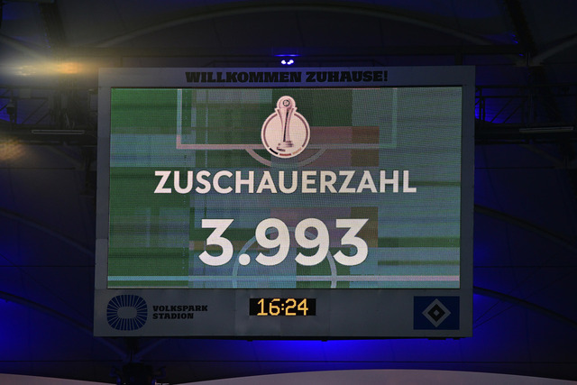 Fußball I Frauen I Saison 2025-2026 I DFB-Pokal I Achtelfinale I Hamburger SV - Bayer 04 Leverkusen I 16329 | Der Sportfotograf. - Realisiert mit Pictrs.com