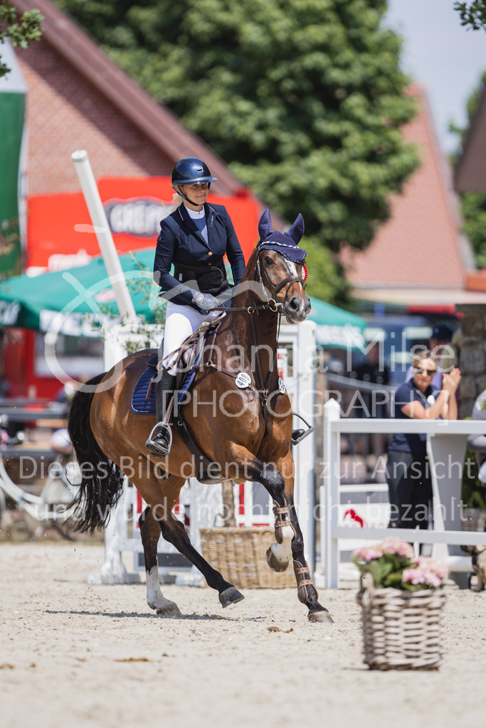 230616_Lemwerder_Springpf-L1-531 | Deine schönsten Turniermomente als professionelle Fotos! Entdecke hochwertige Pferdesport-Fotografie im Online-Shop. Jetzt Fotos finden & bestellen!