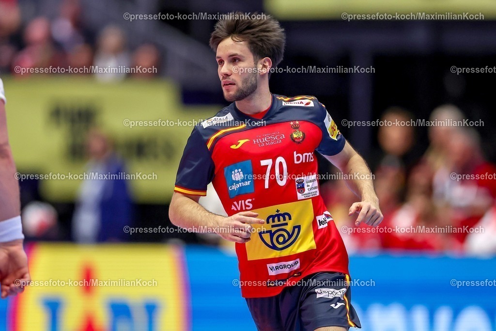 EHF22012602129 | 22.01.2026, Handball, Men's EHF EURO 2026, Spanien - Norwegen, Jyske Bank Boxen in Herning, Dänemark, Main Round:  Daniel Fernandez Jimenez (Espania #70)