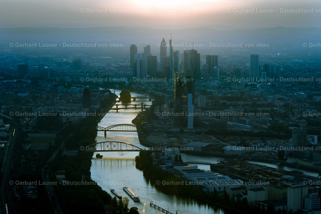 9200590 | Skyline Frankfurt am Main