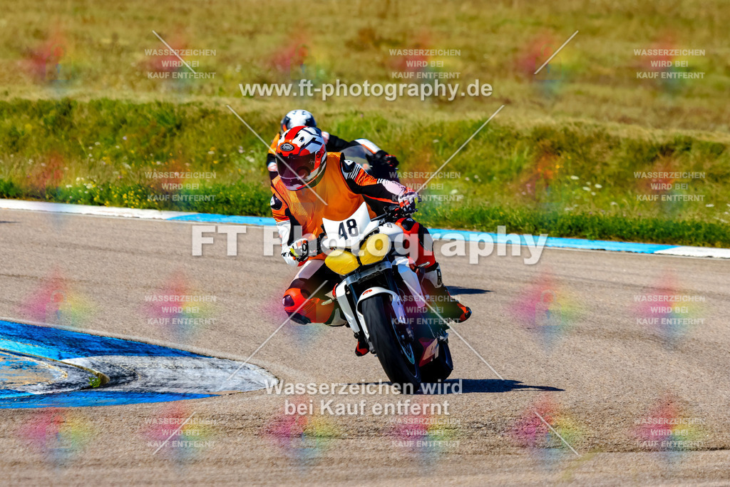 048-3742 | Hier findet Ihr Bilder von Touristenfahrten auf der Nürburgring Nordschleife oder von anderen Veranstaltungen die ich besucht habe. Viel Spass beim Durch Schauen 