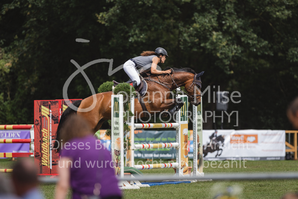 230715_LC_M1-Spr-603 | Deine schönsten Turniermomente als professionelle Fotos! Entdecke hochwertige Pferdesport-Fotografie im Online-Shop. Jetzt Fotos finden & bestellen!
