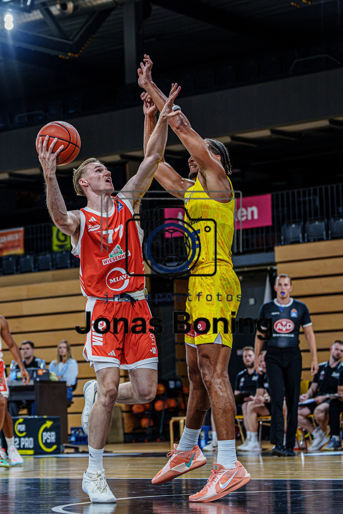 Basketball I Herren I Saison 2026-2027 I Testspiel I RASTA Vechta - EWE Baskets Oldenburg I 48788 | jns.sportfotos - Realisiert mit Pictrs.com