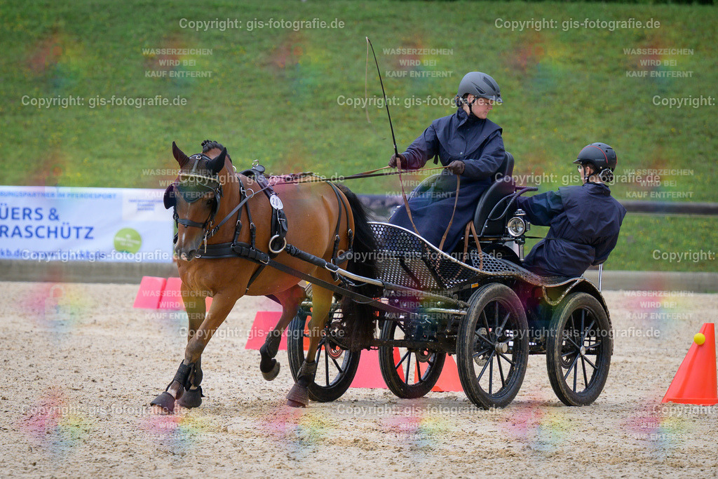 011_Bierth_Barbara_KegelF-M_1Sp_250727_04 | gis-fotografie