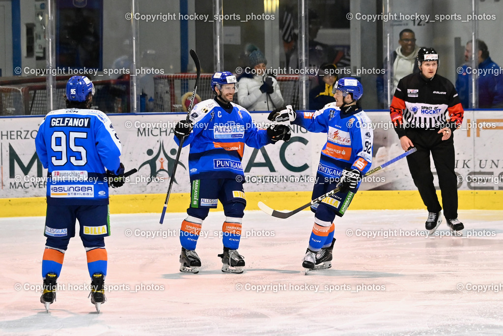 ESC Steindorf vs. ESV Ferlach  | Jubel ESC Steindorf, #95 Gelfanov Ruslan ESC Steindorf, #57 Wilfan Franz ESC Steindorf, #92 Ratz Patrick ESC Steindorf, UNTERWEGER Dominik Referee, ESC Steindorf vs. ESV Ferlach , ESC Steindorf vs. ESV Ferlach  am 15.02.2026 in Steindorf (Ossiachersee Halle), Austria, (Photo by Bernd Stefan)