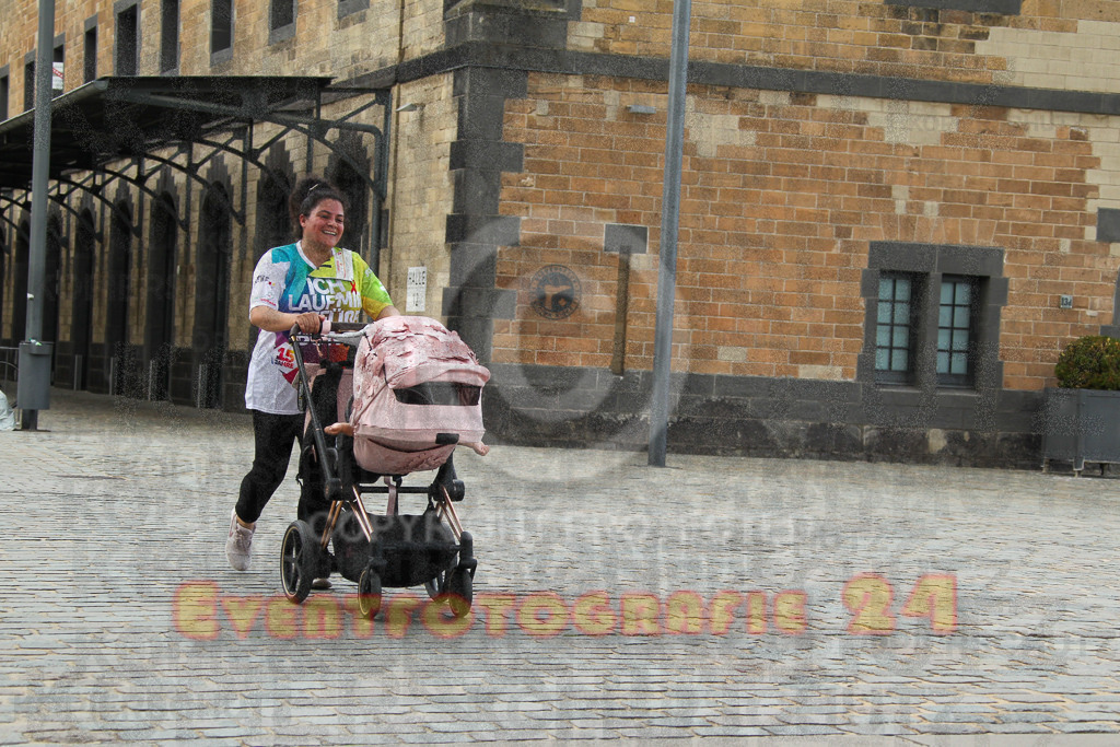 250920_1517_EV4_8392 | Sportfotografie im Rhein-Sieg Kreis, Köln, Bonn, NRW, Rheinland Pfalz, Hessen, etc. Unser Tätigkeitsfeld umfasst den Laufsport vom Volkslauf über den Marathon, Duathlon, Triathon bis zum Ultralauf wie Kölnpfad Ultra oder Schindertrail.