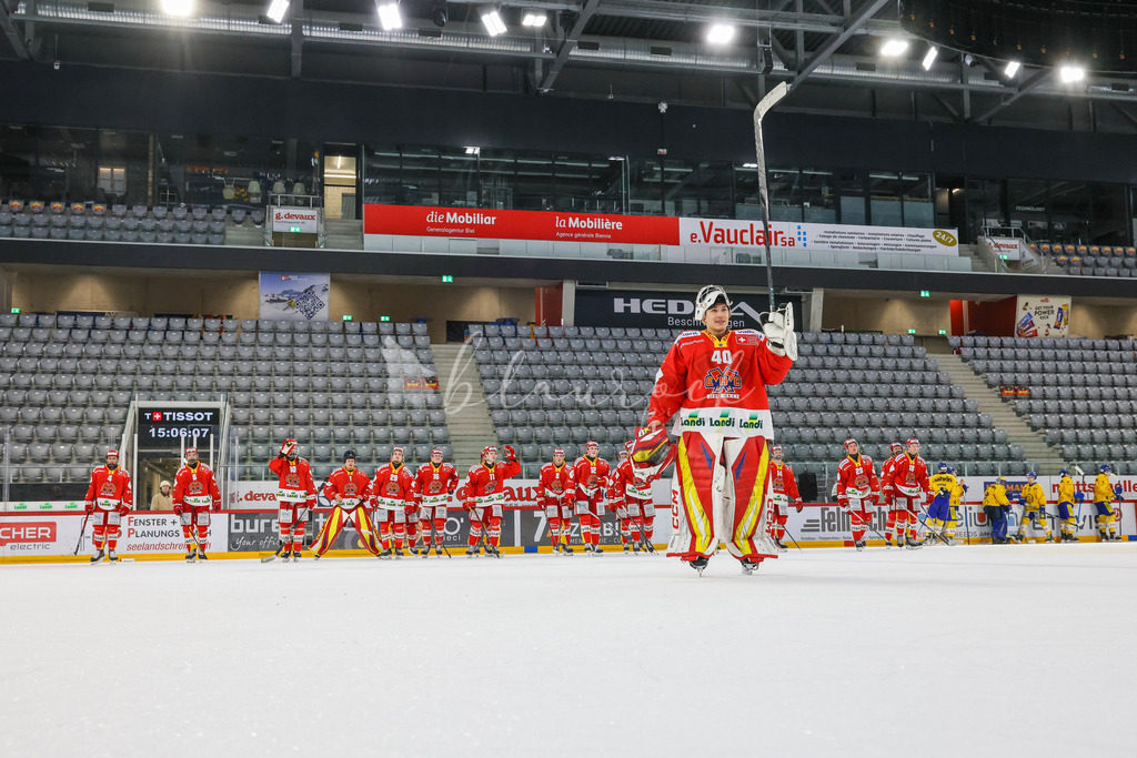 11162025-4631 | Sportbilder, Sportfotograf, Hochzeits- und Eventfotografin, Flugshows, Portraits und Tiershooting, Aviation, Downhill, Nationalleague, Swissleague, International