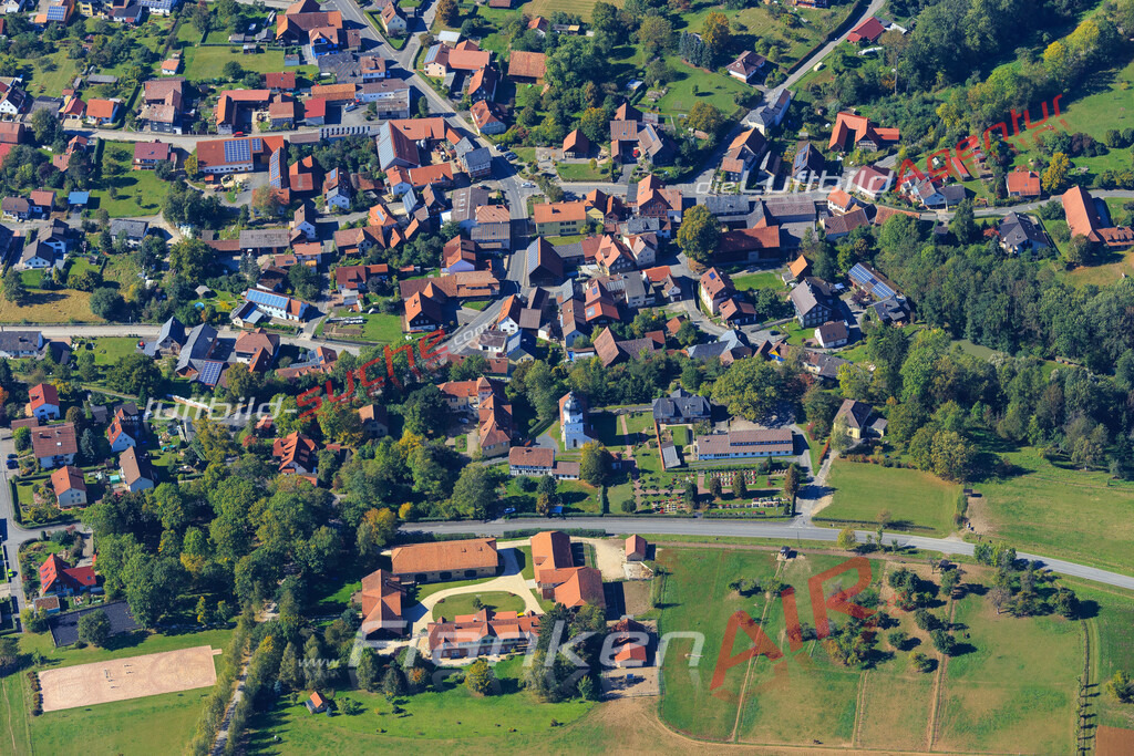 Luftbild von  Heldritt - Luftaufnahme wurde 2015 von https://frankenair.de mittels Flugzeug (keine Drohne) erstellt - die Geschenkidee