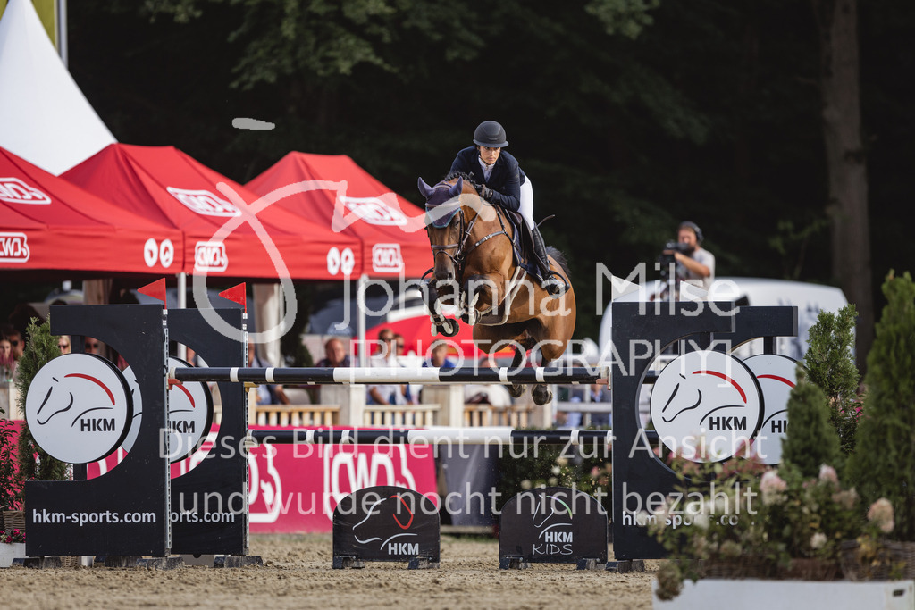 230903_HKM-BCH_Finale6j-137 | Deine schönsten Turniermomente als professionelle Fotos! Entdecke hochwertige Pferdesport-Fotografie im Online-Shop. Jetzt Fotos finden & bestellen!