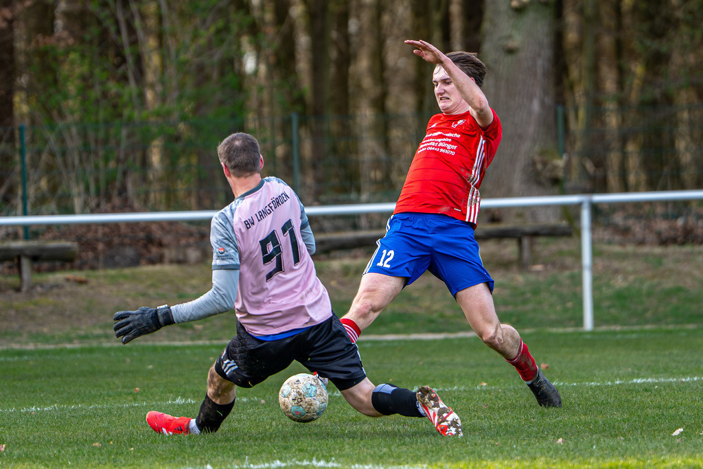 Fußball I Herren I Saison 2025-2026 I Halbfinale Kreispokal VEC I  BW Langförden - TV Dinklage II I 19567 | jns.sportfotos - Realisiert mit Pictrs.com