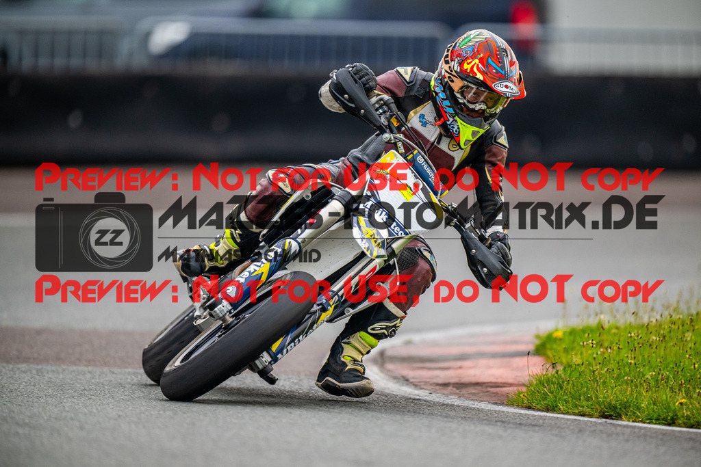 MaZZes_FotoMatrix_240621_6007705_1429 | GELB