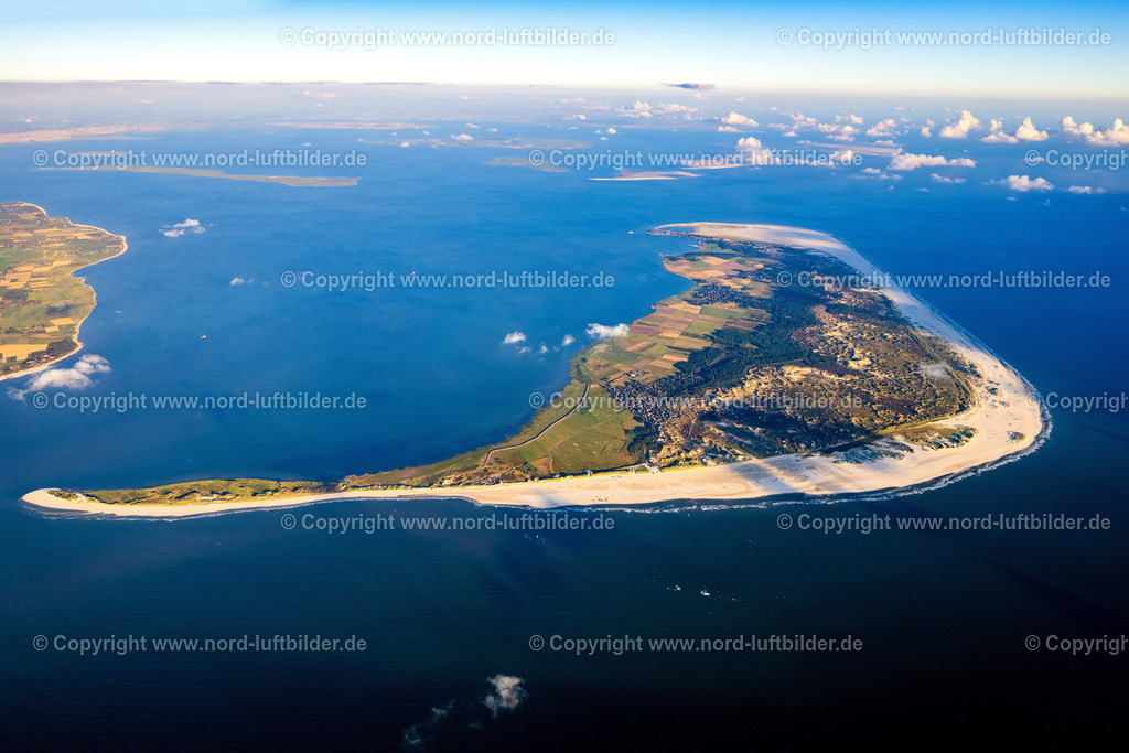 Amrum_ELS_5886060822 | NORDDORF 06.08.2022 Küstenbereich der der Ostsee - Insel in Norddorf auf der Insel Amrum im Bundesland Schleswig-Holstein, Deutschland. Weiterführende Informationen bei: AmrumTouristik AöR. // Coastal area of Baltic Sea - Island in Norddorf at the island Amrum in the state Schleswig-Holstein, Germany. Further information at: AmrumTouristik AoeR. www.amrum.de Foto: Martin Elsen
