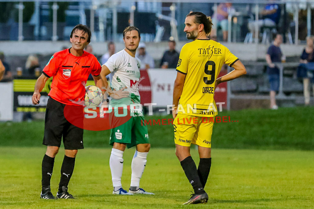 SV Feldkirchen - SC Launsdorf 2-1, Unterliga Ost | Schiedsrichter Nenad Stakic, SV Feldkirchen - SC Launsdorf 2-1 am 23.08.2023 in Feldkirchen
(Modehaus NIMO Arena), Austria, (Photo by Ernst Krawagner sport-fan.at) - Realisiert mit Pictrs.com