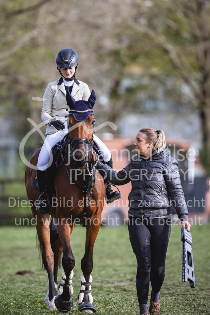 250419_Frühlingsfest_Springpf-L-300 | Deine schönsten Turniermomente als professionelle Fotos! Entdecke hochwertige Pferdesport-Fotografie im Online-Shop. Jetzt Fotos finden & bestellen!