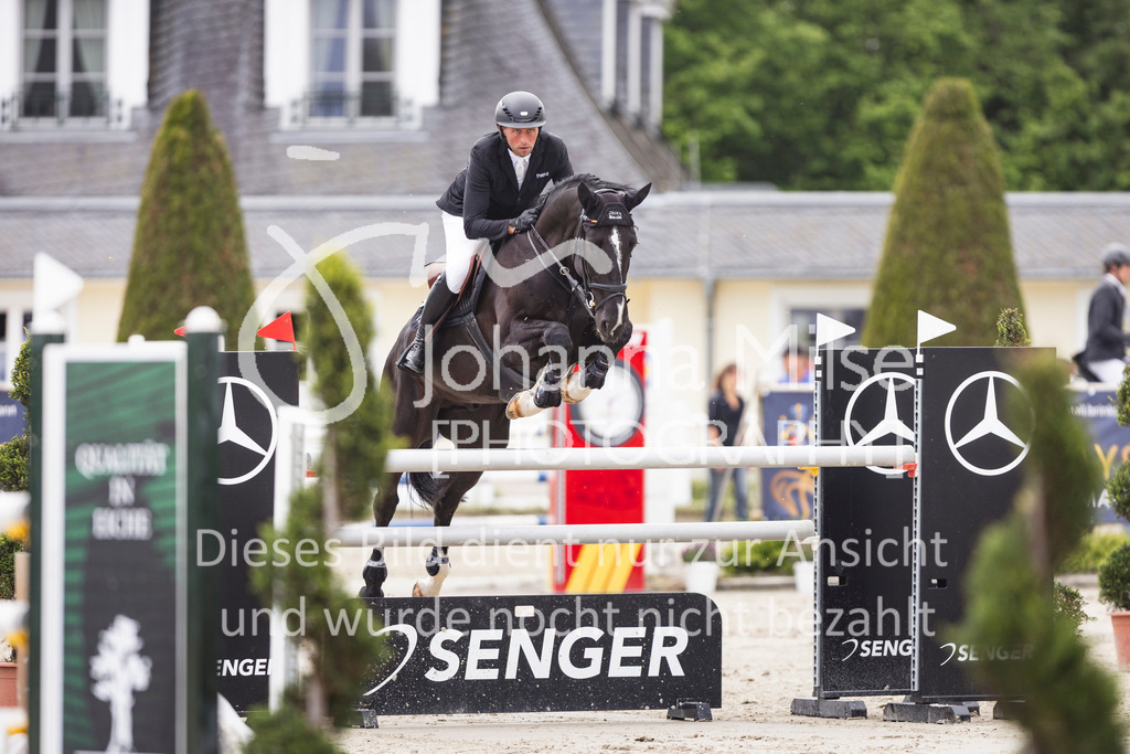 260509_PfSpTa_13_M2-Spr-337 | Deine schönsten Turniermomente als professionelle Fotos! Entdecke hochwertige Pferdesport-Fotografie im Online-Shop. Jetzt Fotos finden & bestellen!