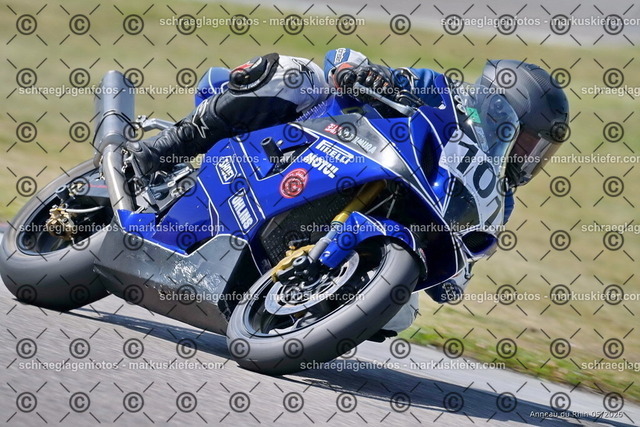 26BT02-0996 | markuskiefer.com - Realisiert mit Pictrs.com