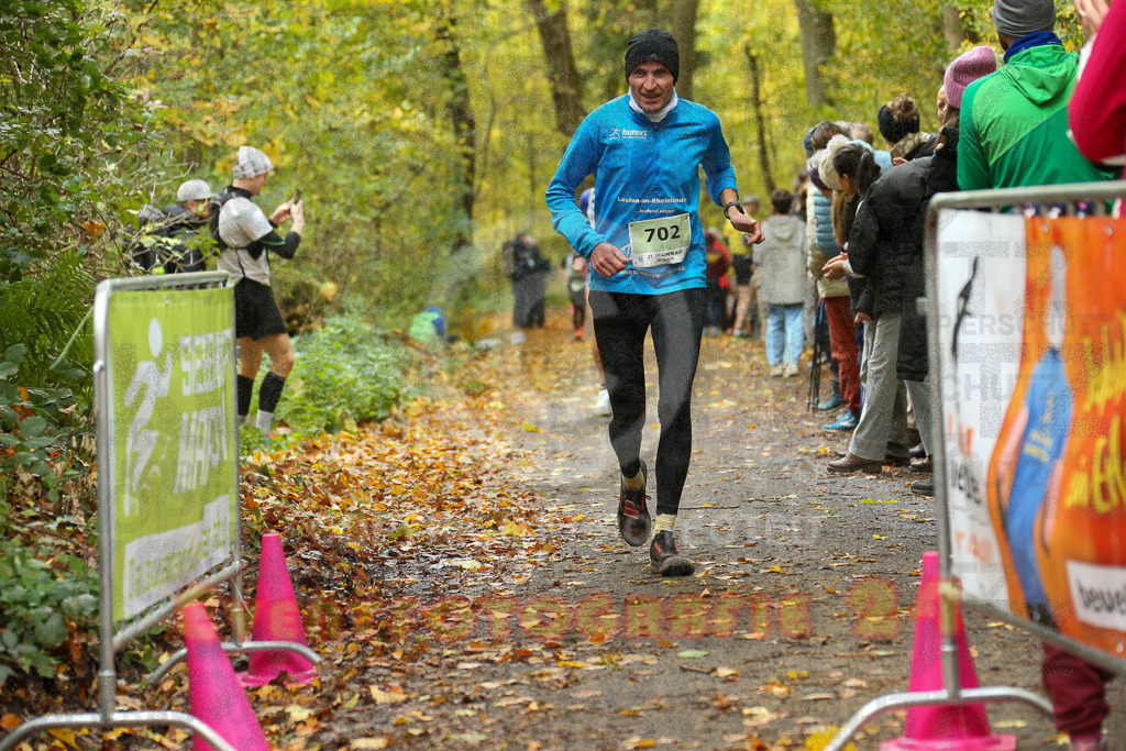 251026_1235_EX1_0754 | Sportfotografie im Rhein-Sieg Kreis, Köln, Bonn, NRW, Rheinland Pfalz, Hessen, etc. Unser Tätigkeitsfeld umfasst den Laufsport vom Volkslauf über den Marathon, Duathlon, Triathon bis zum Ultralauf wie Kölnpfad Ultra oder Schindertrail.